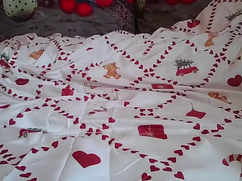 Snapshot of RealLittleRedRidingHood chatting on 23, 11, 2025 RealLittleRedRidingHood online show from 23, 11, 2025