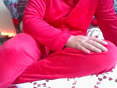 Snapshot of RealLittleRedRidingHood chatting on 28, 11, 2025 RealLittleRedRidingHood online show from 28, 11, 2025