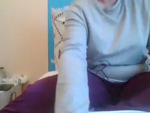 Snapshot of RealLittleRedRidingHood chatting on 18, 1, 2026 RealLittleRedRidingHood online show from 18, 1, 2026