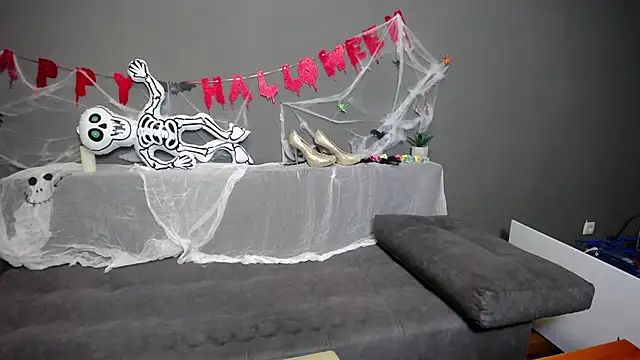 BlondyLeeBest online show from 1, 11, 2025