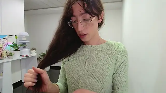 NicoleCortez online show from 15, 12, 2024