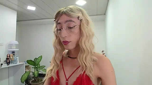 NicoleCortez online show from 25, 1, 2025