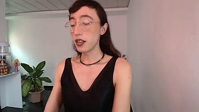 NicoleCortez online show from 23, 2, 2025