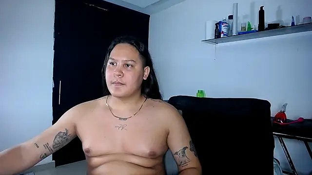 Snapshot of junaiker_roa chatting on 1, 11, 2025 junaiker roa online show from 1, 11, 2025