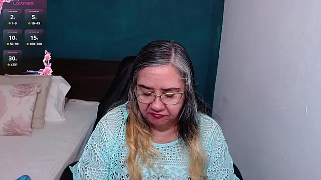 scaelettdubois online show from 21, 9, 2025