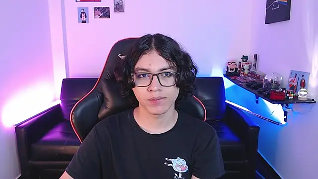 Snapshot of malik_harrison__ chatting on 15, 12, 2024 malik harrison online show from 15, 12, 2024