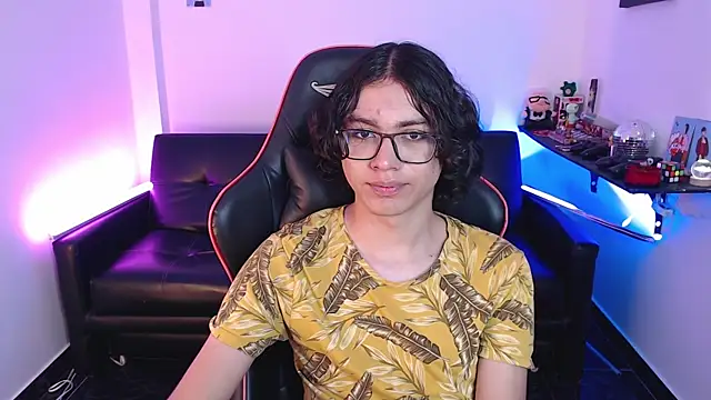 Snapshot of malik_harrison__ chatting on 17, 12, 2024 malik harrison online show from 17, 12, 2024