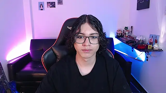 Snapshot of malik_harrison__ chatting on 23, 12, 2024 malik harrison online show from 23, 12, 2024