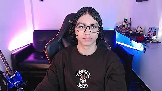 Snapshot of malik_harrison__ chatting on 6, 1, 2025 malik harrison online show from 6, 1, 2025