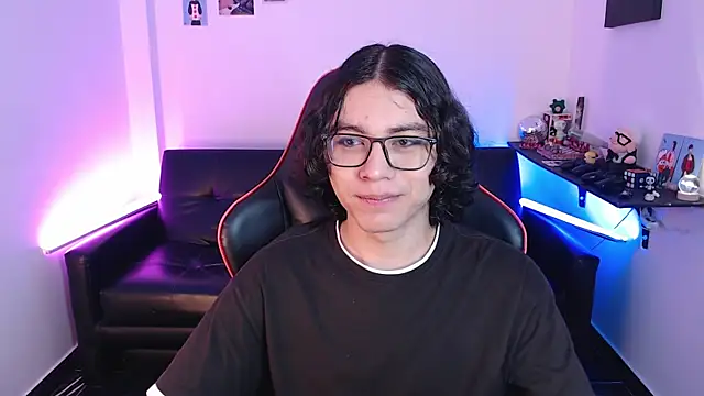 Snapshot of malik_harrison__ chatting on 21, 1, 2025 malik harrison online show from 21, 1, 2025