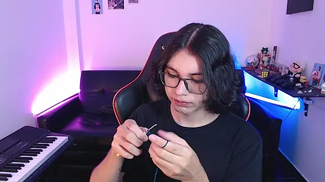 Snapshot of malik_harrison__ chatting on 6, 2, 2025 malik harrison online show from 6, 2, 2025