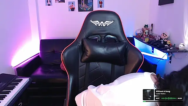 Snapshot of malik_harrison__ chatting on 8, 2, 2025 malik harrison online show from 8, 2, 2025