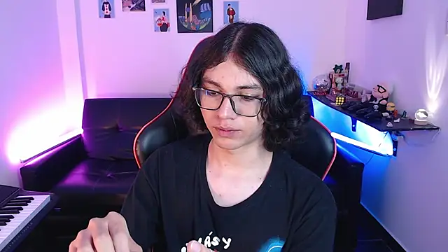 Snapshot of malik_harrison__ chatting on 11, 2, 2025 malik harrison online show from 11, 2, 2025