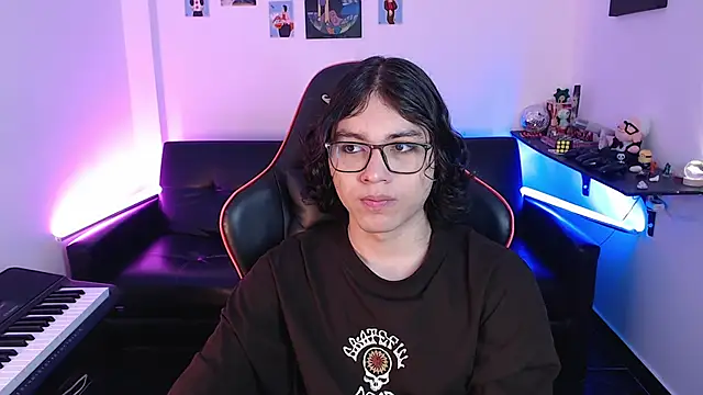 Snapshot of malik_harrison__ chatting on 14, 2, 2025 malik harrison online show from 14, 2, 2025