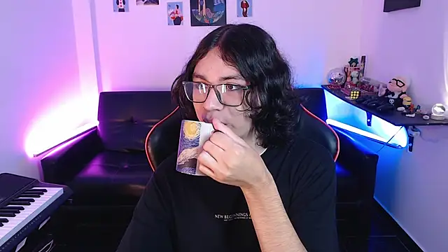 Snapshot of malik_harrison__ chatting on 17, 2, 2025 malik harrison online show from 17, 2, 2025