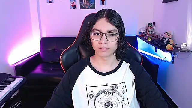 Snapshot of malik_harrison__ chatting on 19, 2, 2025 malik harrison online show from 19, 2, 2025