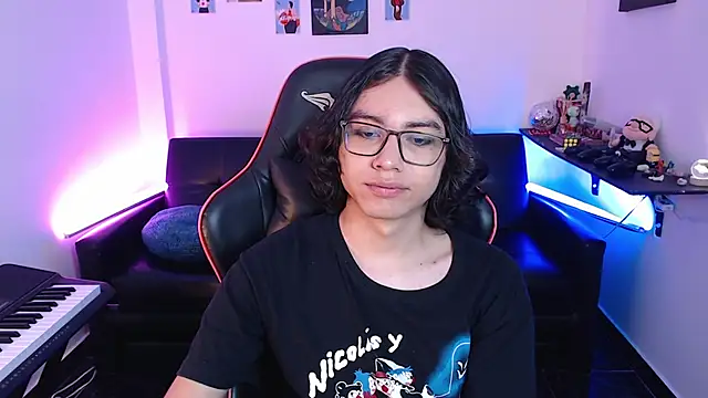 Snapshot of malik_harrison__ chatting on 25, 2, 2025 malik harrison online show from 25, 2, 2025