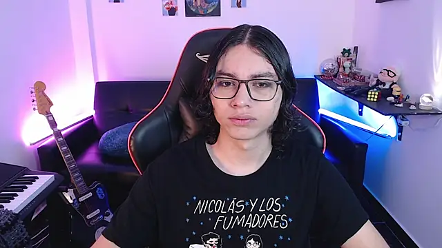 Snapshot of malik_harrison__ chatting on 8, 3, 2025 malik harrison online show from 8, 3, 2025