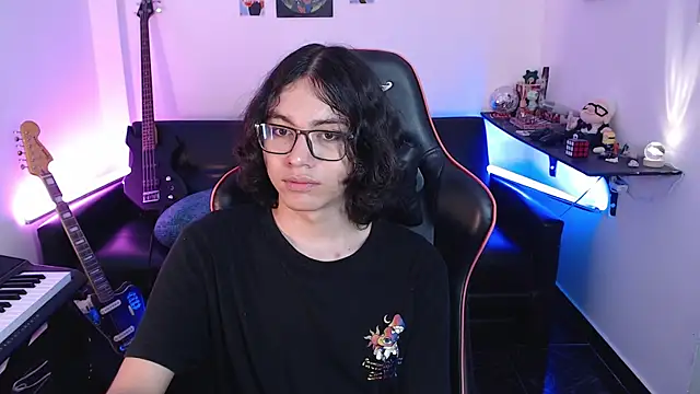 Snapshot of malik_harrison__ chatting on 9, 3, 2025 malik harrison online show from 9, 3, 2025