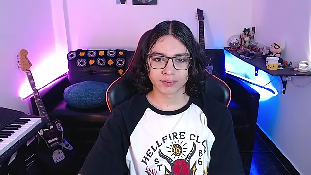 Snapshot of malik_harrison__ chatting on 15, 3, 2025 malik harrison online show from 15, 3, 2025