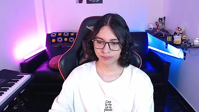 Snapshot of malik_harrison__ chatting on 16, 3, 2025 malik harrison online show from 16, 3, 2025