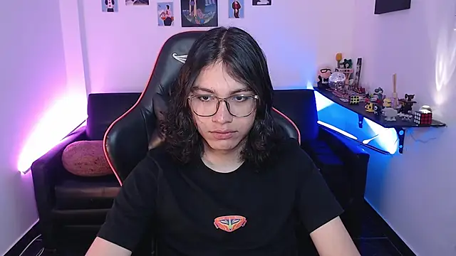 Snapshot of malik_harrison__ chatting on 17, 10, 2025 malik harrison online show from 17, 10, 2025