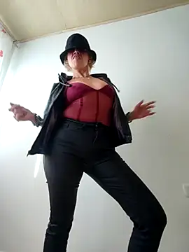 Snapshot of sexymarilyncolombia chatting on 2, 3, 2025 sexymarilyncolombia online show from 2, 3, 2025