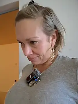 Snapshot of sexymarilyncolombia chatting on 4, 3, 2026 sexymarilyncolombia online show from 4, 3, 2026