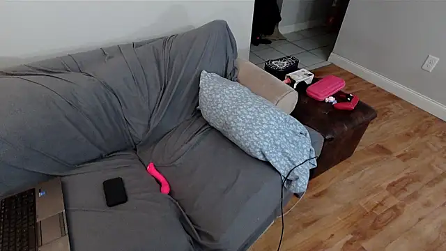 EmoDream1998 online show from 22, 2, 2025