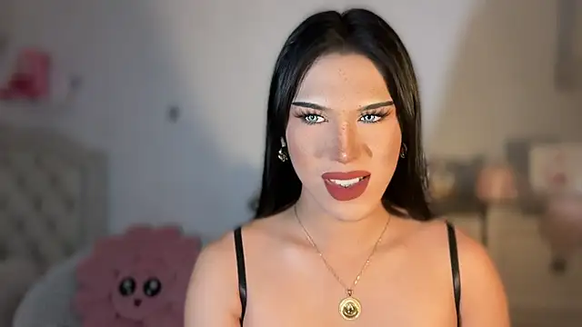 Ts glamxxxx online show from 8, 10, 2025