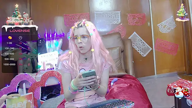 Skinygirl online show from 4, 2, 2025