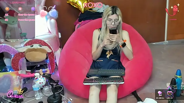 Skinygirl online show from 26, 7, 2026