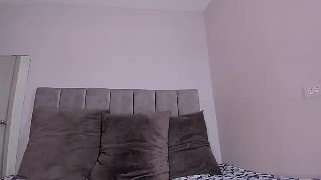 Snapshot of taylor_suxx chatting on 30, 10, 2025 taylor suxx online show from 30, 10, 2025