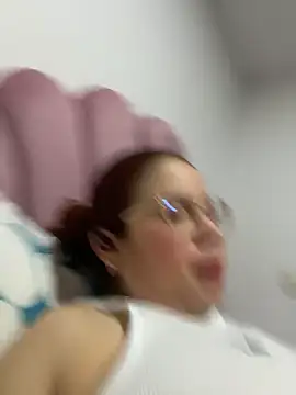 Lucyklein2022 online show from 22, 3, 2026