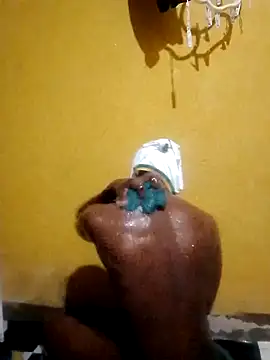 Snapshot of LULE37587001 chatting on 26, 11, 2025 LULE37587001 online show from 26, 11, 2025