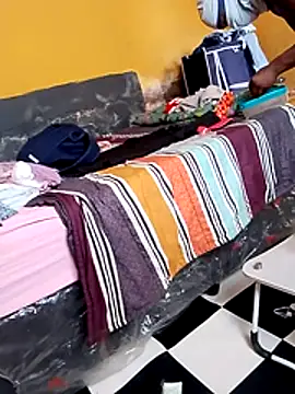 Snapshot of LULE37587001 chatting on 28, 11, 2025 LULE37587001 online show from 28, 11, 2025