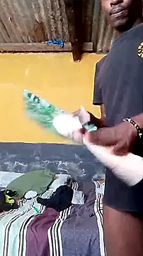 Snapshot of LULE37587001 chatting on 12, 3, 2026 LULE37587001 online show from 12, 3, 2026