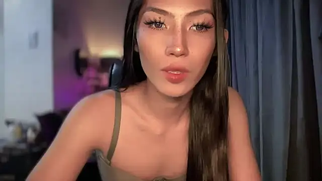 Snapshot of Bella_Gordon chatting on 14, 10, 2025 Bella Gordon online show from 14, 10, 2025