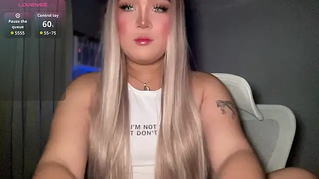 MissCataleyaxxx online show from 24, 4, 2026