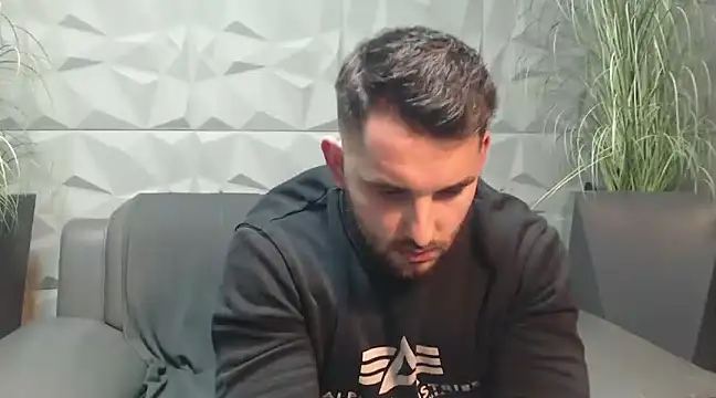 Antoniodiamond online show from 14, 1, 2025