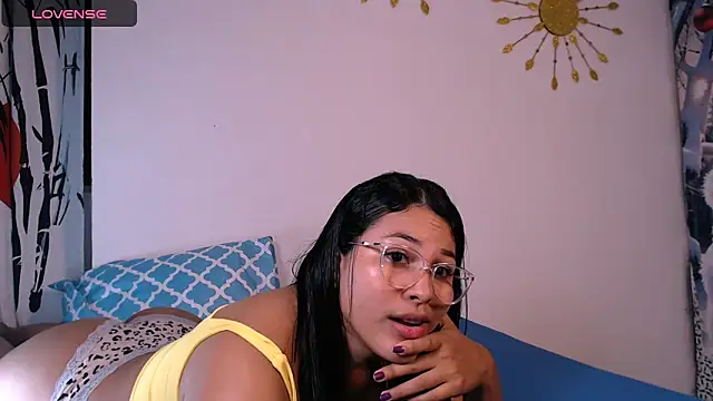 caylinhot7 online show from 11, 3, 2026