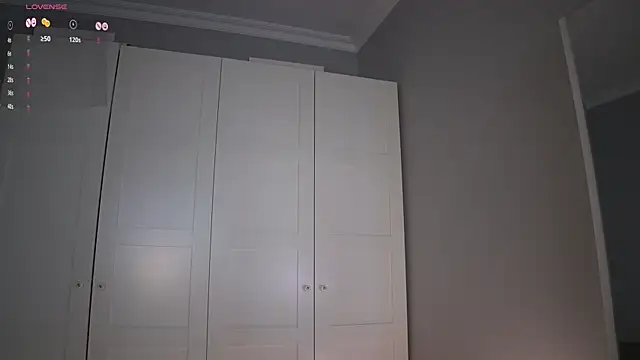 -JuicyMolly- online show from 10, 7, 2026