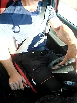 Snapshot of Xcoquinx chatting on 10, 9, 2025 Xcoquinx online show from 10, 9, 2025