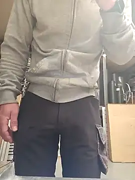 Snapshot of Xcoquinx chatting on 7, 10, 2025 Xcoquinx online show from 7, 10, 2025