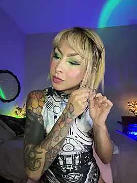 Cinamoonn online show from 26, 11, 2025