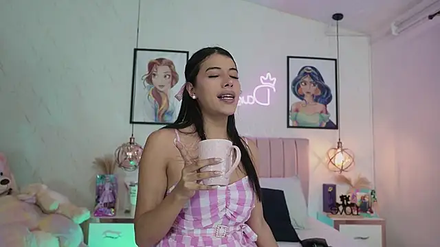 dani parker  online show from 30, 6, 2026