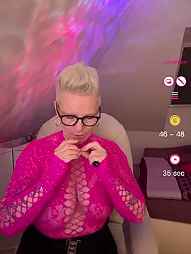 Snapshot of German_Milf chatting on 19, 5, 2026 German Milf online show from 19, 5, 2026