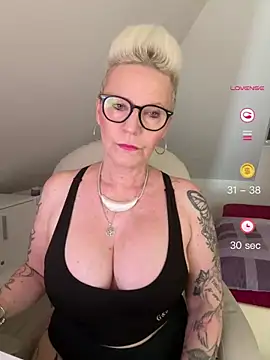 Snapshot of German_Milf chatting on 7, 6, 2026 German Milf online show from 7, 6, 2026