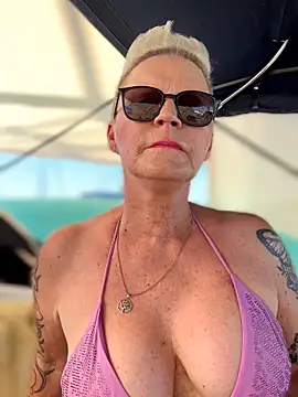 Snapshot of German_Milf chatting on 20, 6, 2026 German Milf online show from 20, 6, 2026