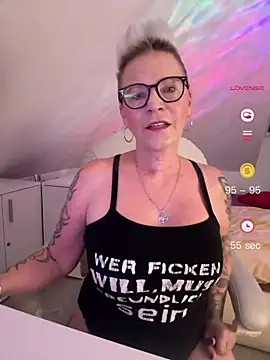 Snapshot of German_Milf chatting on 1, 8, 2026 German Milf online show from 1, 8, 2026